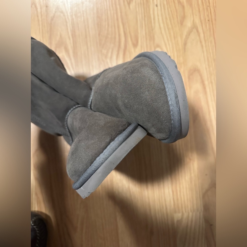 UGG Australia Classic Short II Ankle Boots for Women, Size US 8 - Gray - Picture 7 of 9